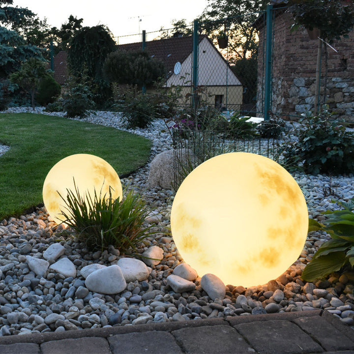 Ambient Resin Garden Lamp