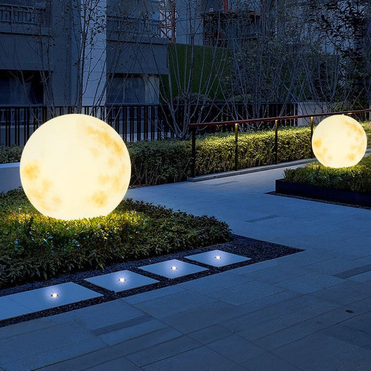 Ambient Resin Garden Lamp