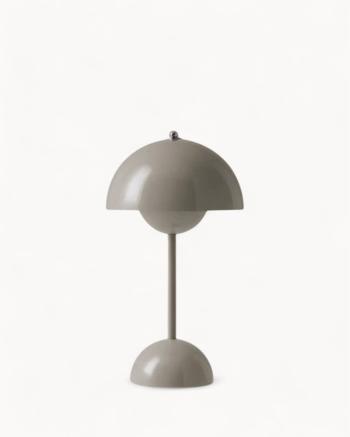 Timeless Metal Floor Lamp 0