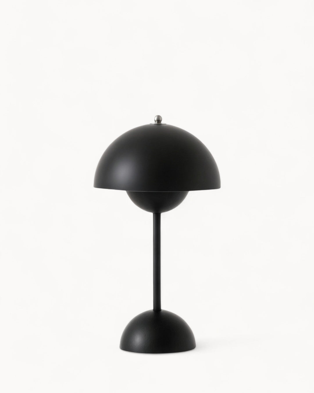 Timeless Metal Floor Lamp 1